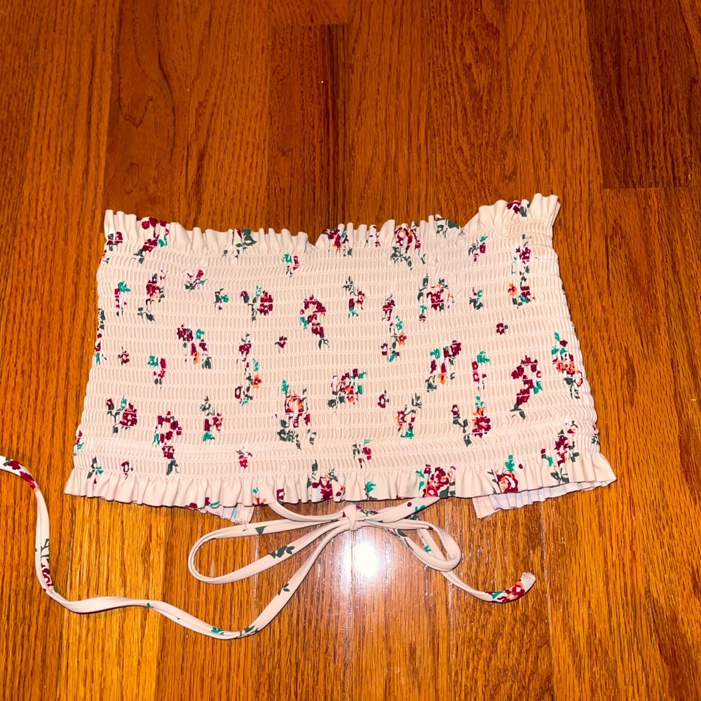 Strapless bikini top